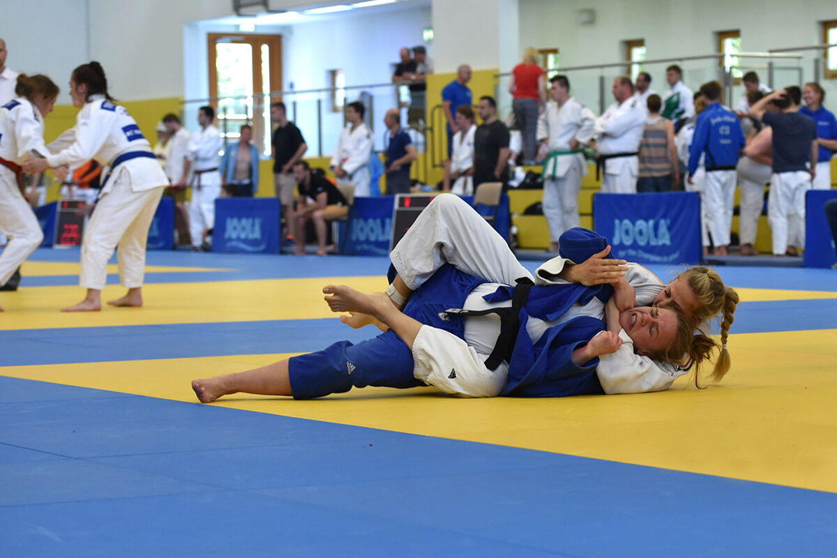 Julia Dorny Performance - Sport Judo